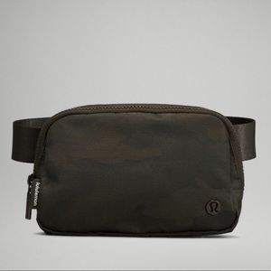 Lululemon belt bag